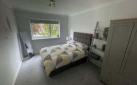 Canal Side Retreat - 2 Bedroom Apartment